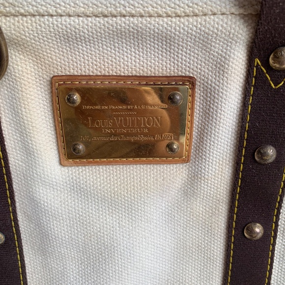 Authentic Louis Vuitton Canvas Antigua MM - Picture 4 of 15